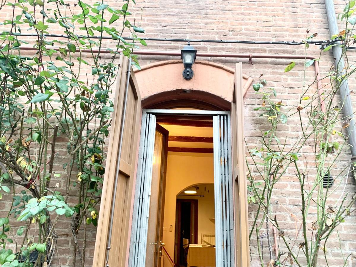 Casina Delle Rose Apartment Bologna Bagian luar foto